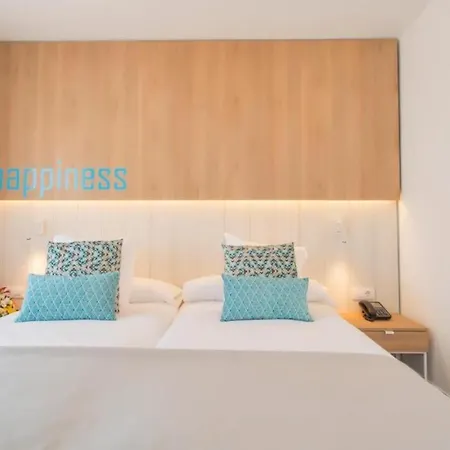 La The Two Bedroom With Half Board,wifi, In Playa Blanca Apartmán