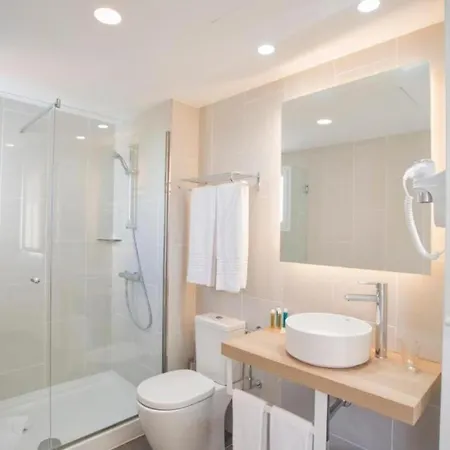 La The Two Bedroom With Half Board,wifi, In Playa Blanca * Playa Blanca (Lanzarote)