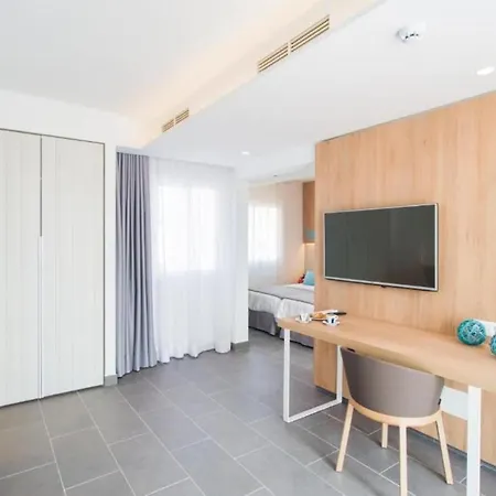 Apartment La The Two Bedroom With Half Board,wifi, In Playa Blanca *