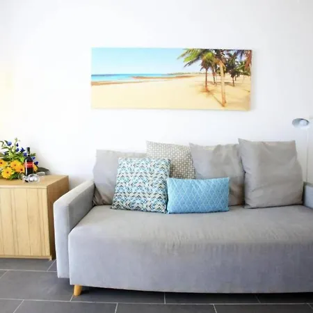 La The Two Bedroom With Half Board,wifi, In Playa Blanca * Playa Blanca (Lanzarote)