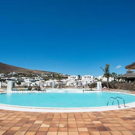 La The Two Bedroom With Half Board,wifi, In Playa Blanca * Playa Blanca (Lanzarote)