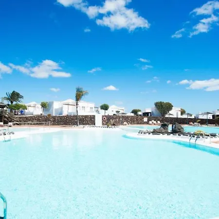 Daire La The Two Bedroom With Half Board,wifi, In Playa Blanca *