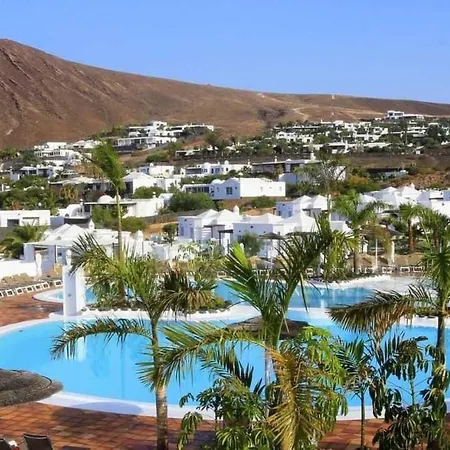 شقة La The Two Bedroom With Half Board,wifi, In Playa Blanca *