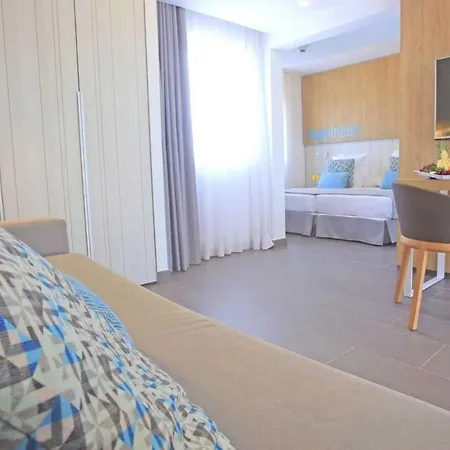 La The Two Bedroom With Half Board,wifi, In Playa Blanca Playa Blanca