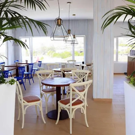La The Two Bedroom With Half Board,wifi, In Playa Blanca شقة *